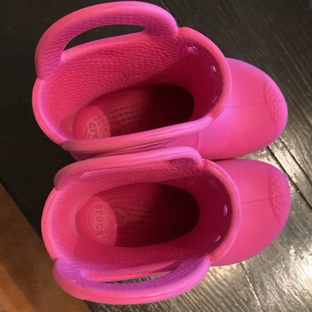 Girls Crocs pink water boots size 7 - Picture 9 of 9